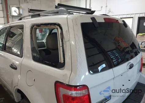 2011 Ford Escape Xlt из США, поврежденный, VIN 1FMCU9DG2BKC46841